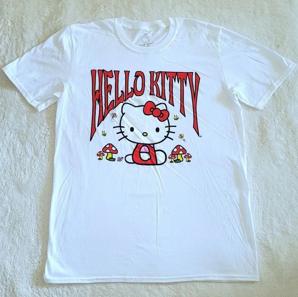 Hello👋 Kitty🐈 By Sanrio Tee👕 - NWOT